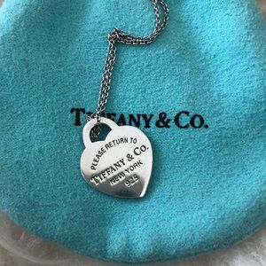 Tiffany’s heart tag necklace